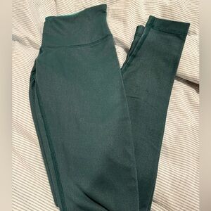 Lululemon green tights/leggings